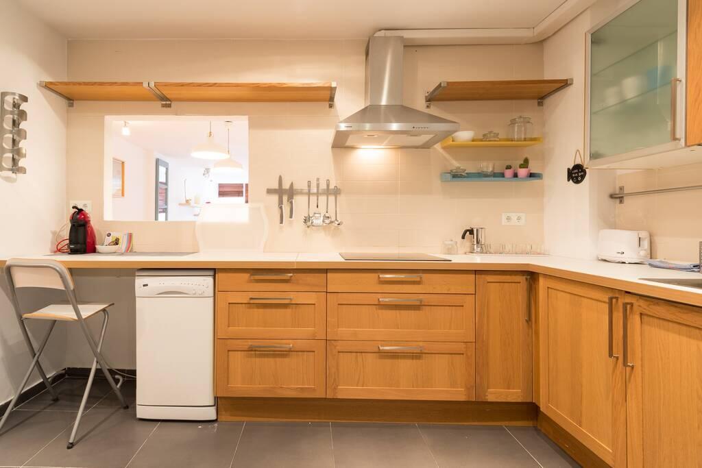 Tgh/ Malaga Centro Con Parking Apartment Exterior photo